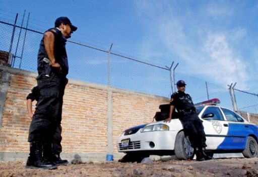 مواجهات في سجن بشمال المكسيك تسفر عن 17 قتيلا على الاقل 
