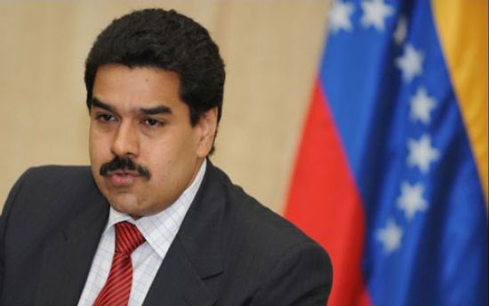 مادورو يؤدي اليمين الدستورية رئيساً مؤقتاً خلفاً لتشافيز