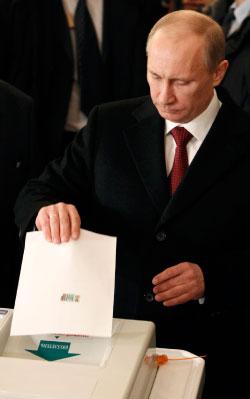 عقب إعلان بوتين رئيساً لروسيا.. مواقف دولية مرحبة وأخرى متحفظة 
