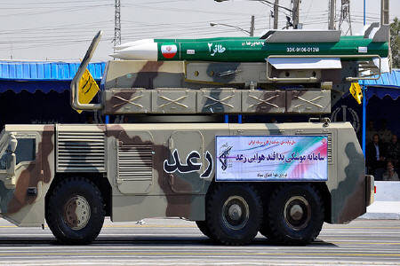 ايران تجري اختبارا ناجحا على منظومة صواريخ رعد للدفاع الجوي

