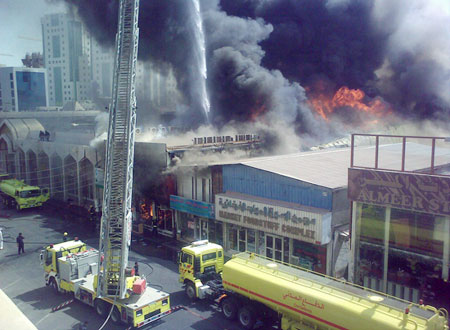 حريق جديد بمجمع اللؤلؤة في قطر وبدون ضحايا
   
