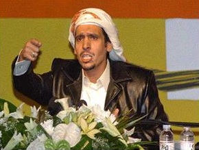 العفو الدولية تعتبر شاعراً يواجه محاكمة سرية في قطر سجين رأي