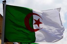 الجزائر استقبلت 200 شخصية ليبية 