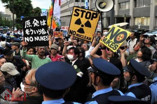 معارضو الطاقة النووية يتظاهرون في طوكيو في الذكرى الثالثة لحادث فوكوشيما

