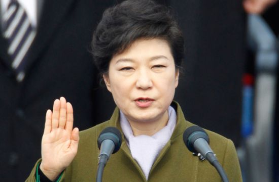 رئيسة كوريا الجنوبية: لاجراء محادثات جديدة مع بيونغ يانغ حول لقاءات العائلات