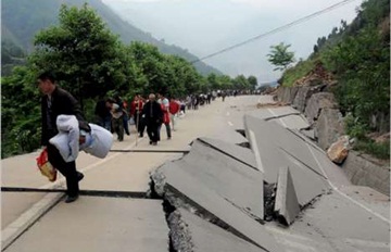 اندونيسيا: زلزال بقوة 6.4 درجات قبالة سواحل سومطرة

