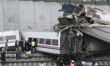 77 قتيلا في حادث خروج قطار عن سكته في اسبانيا 


