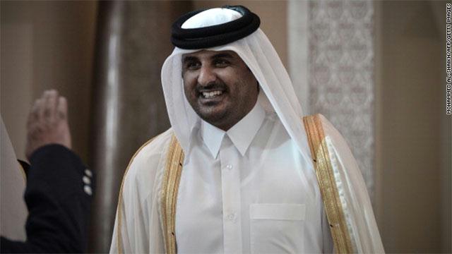 امير الكويت يصل الى قطر لتهنئة الامير الجديد وحكام الخليج يباركون انتقال السلطة

