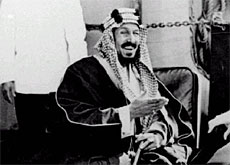 الملك عبد العزيز المؤسس الأول للمملكة السعودية