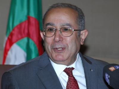 الجزائر متفائلة بامكان التوصل الى اتفاق بين الماليين