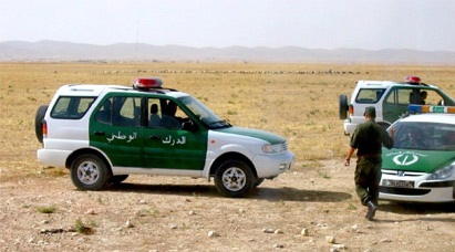 مقتل 3 عناصر من الشرطة الجزائرية بهجوم لمسلحين في منطقة برج زمورة