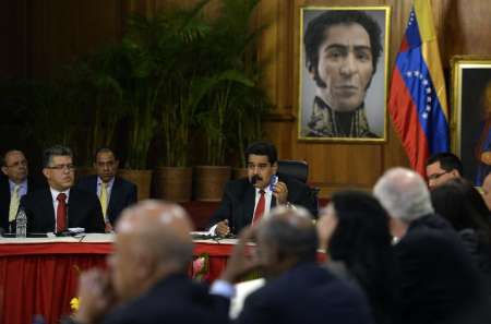 اجتماع جديد بين الحكومة والمعارضة في فنزويلا الخميس
   
