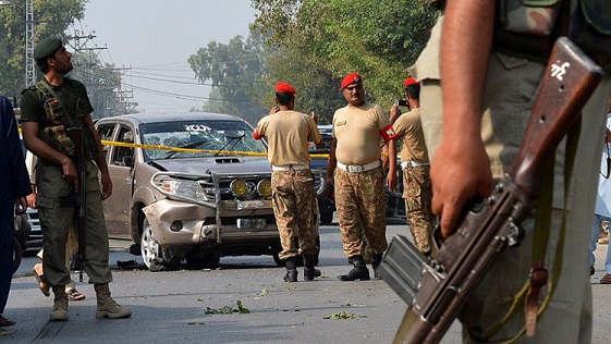 خمسة قتلى في هجوم لطالبان ضد الشرطة في لاهور بشرق باكستان