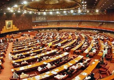 البرلمان الباكستاني يندد بنشر رسم جديد في شارلي ايبدو