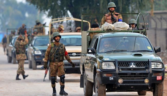 مسلحون يقتلون خمسة موظفي جمارك في شمال غرب باكستان