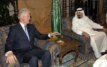 الرئيس السابق بيل كلنتون واملك عبدالله العاهل السعودي