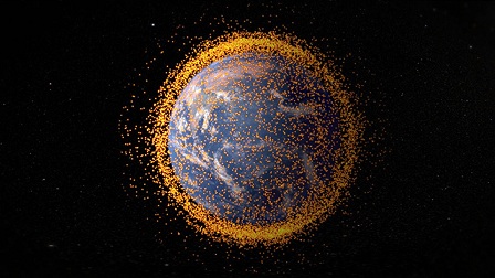 ناسا: نصف مليون قطعة قمامة فضائية عالقة على مدار الأرض