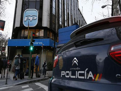 اسبانيا تريد تشديد تشريعاتها ضد الارهاب بعد هجمات باريس