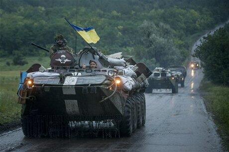 كييف: 90 جنديا اوكرانيا على الاقل اسروا و82 فقدوا في ديبالتسيفي شرق البلاد