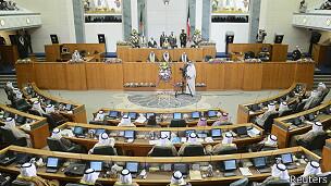 البرلمان الكويتي يقر في قراءة اولى قانونا للجرائم الالكترونية