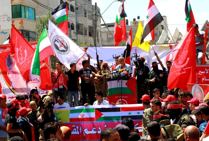 خلال مسيرة حاشدة بغزة، الشعبية: غزة حققت إنجازات هامة ستتعاظم خطوة خطوة