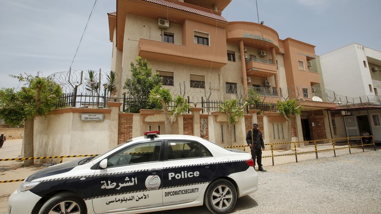 الإفراج عن 3 من موظفي القنصلية التونسية المختطفين في ليبيا