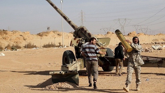 الحكومة الليبية تطلب من الدول العربية توجيه ضربات جوية ضد 
