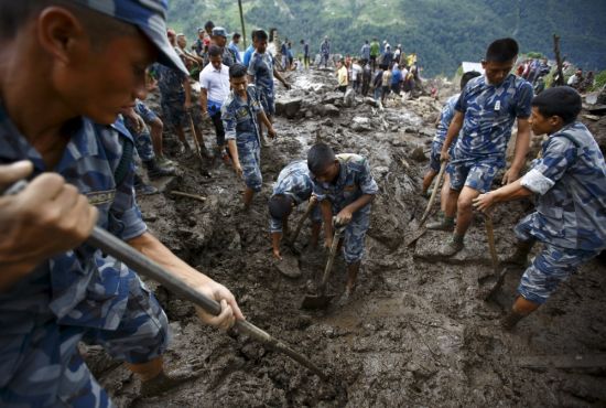 انزلاقات التربة تخلف 29 قتيلا على الاقل في النيبال