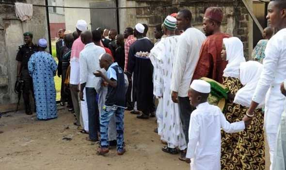 فتح مراكز الاقتراع للانتخابات التشريعية والرئاسية في نيجيريا