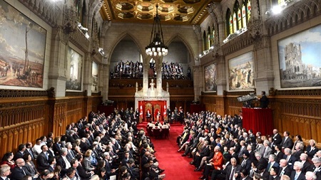 البرلمان الكندي يصوت لصالح الضربات ضد 