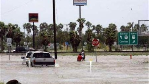 قتيل ومفقودون في فيضانات في تكساس