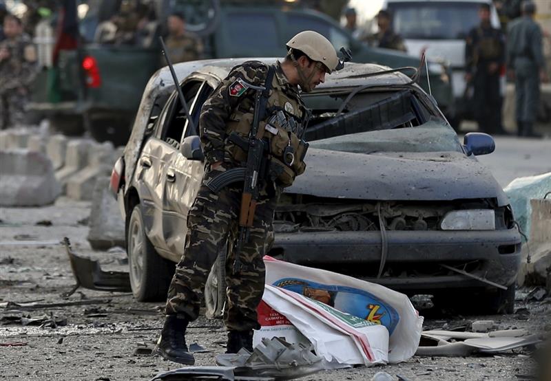 مقتل 14 فردا من عائلة واحدة في انفجار قنبلة محلية الصنع في افغانستان