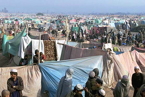 225 الف لاجىء افغاني يتسلمون مساعدات عاجلة للشتاء