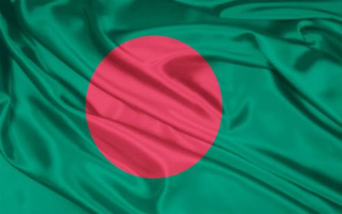 استشهاد فتى واصابة 80 شخصا في تفجير استهدف حسينية في دكا خلال احياء ذكرى عاشوراء