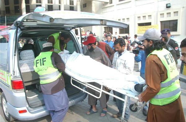 44 قتيلا على الاقل نتيجة امطار غزيرة في باكستان