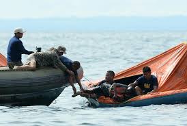 
33 ضحية اثر غرق عبارة تقل 173 شخصاً وسط الفيليبين