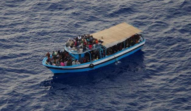 البحث عن 26 مفقودا بعد غرق مركب مهاجرين قبالة سواحل اليونان