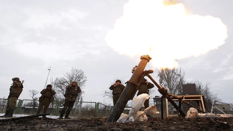 القوات الأوكرانية تشن عملية عسكرية واسعة في دونباس شرق البلاد