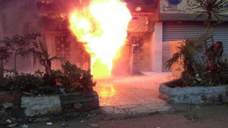 انفجار عبوة ناسفة صغيرة في محول كهرباء في القاهرة من دون وقوع اصابات
