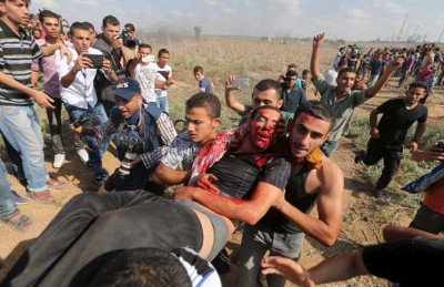 اصابة سبعة فلسطينيين برصاص الجيش الاحتلال الاسرائيلي في مواجهات بغزة