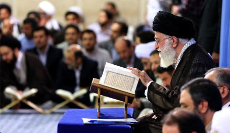 السيد الخامنئي يؤكد على أهمية إيصال المفاهيم القرآنية للمجتمع