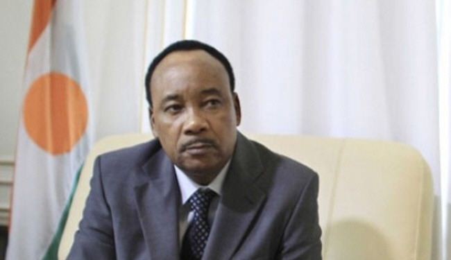 رئيس النيجر يعلن احباط محاولة انقلاب