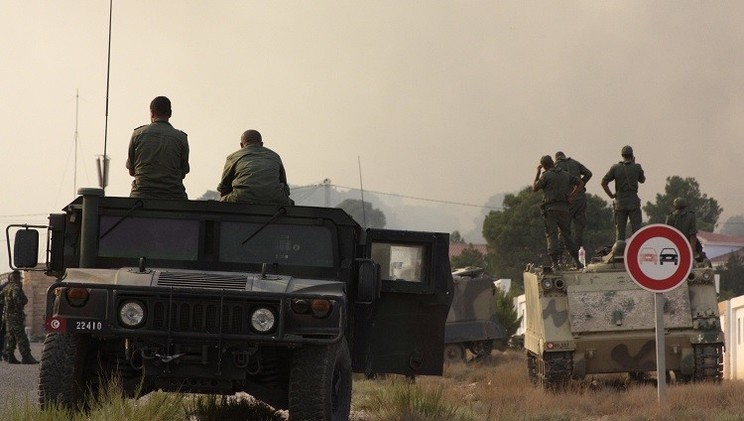 تونس: إصابة 3 جنود بانفجار لغم في جبل سمامة التابعة للقصرين