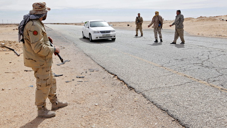 ليبيا: مقتل 3 عناصر أمن قرب مصراتة وغارات على سرت