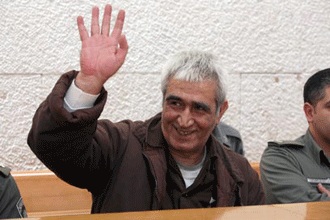 احمد سعدات من معتقله الصهيوني: القرارات ضد حزب الله لا قيمة لها