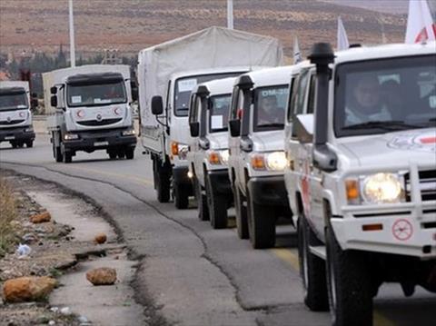 قوافل مساعدات تدخل مناطق سورية محاصرة
