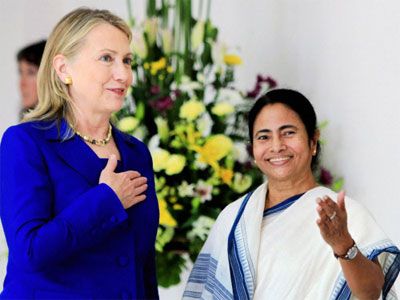 Clinton from India: Pakistan Must “Do More” over Terror Groups
