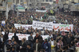 Jordanians Protest to Release Activists, End Corruption