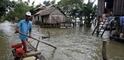 Over 100 killed in Cambodia Floods