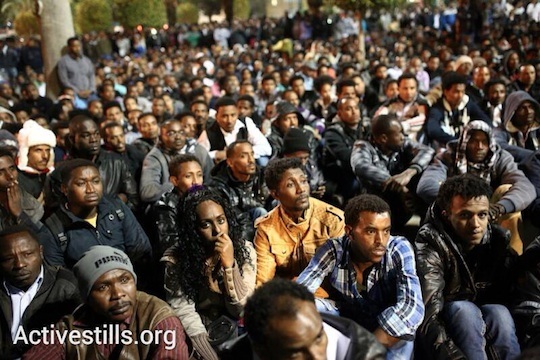 Over 30,000 African Migrants Protest in Tel Aviv